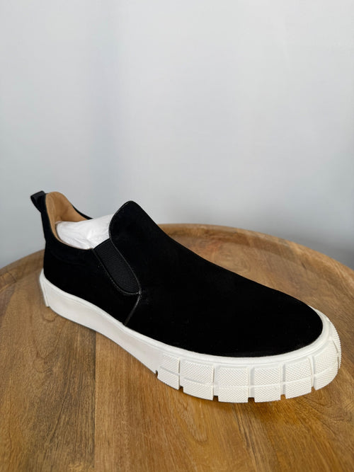 NWB Linea Paolo Kenly Black Suede Slip-On Sneakers Women's Size 8