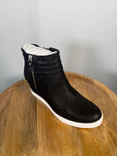 NWB Linea Paolo Frieda Black Oiled Leather Wedge Sneakers Size 8.5