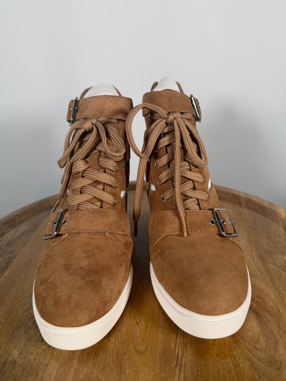 NWB Linea Paolo Fave Tan Kid Suede Cutout Wedge Sneakers Size 9