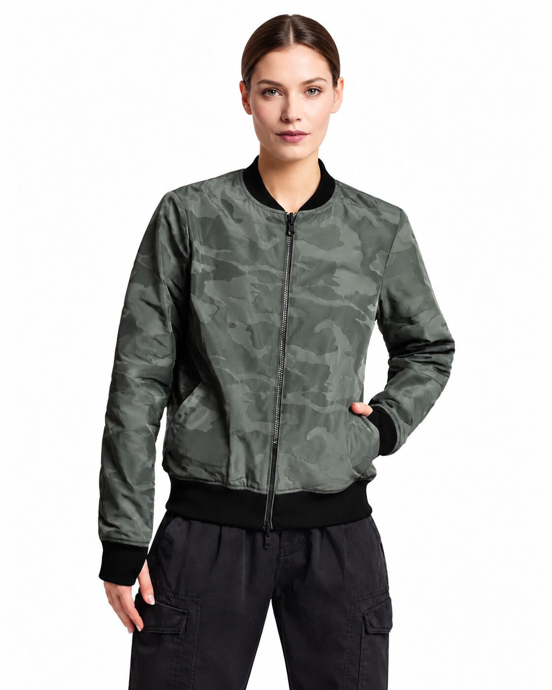 NWT Blanc Noir Reversible Camo Bomber Jacket Size Medium