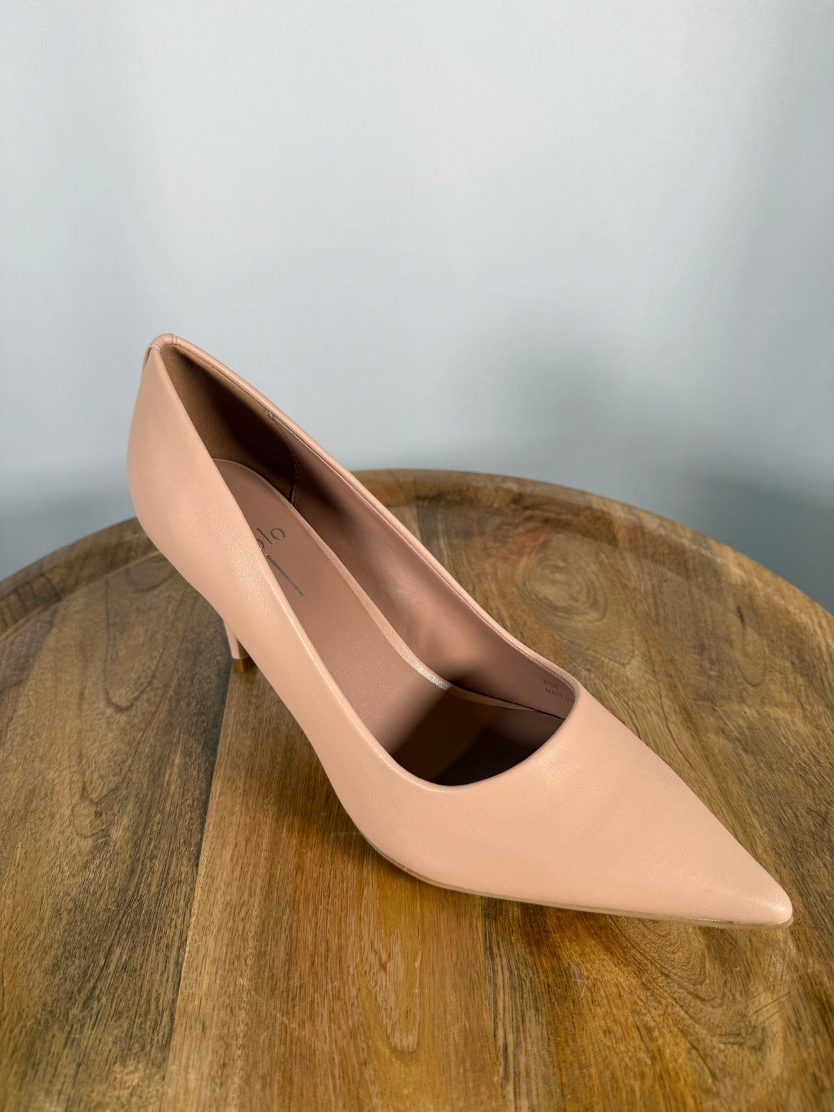 NWB Linea Paolo Paris Desert Sand Pointed Toe Pumps Size 8
