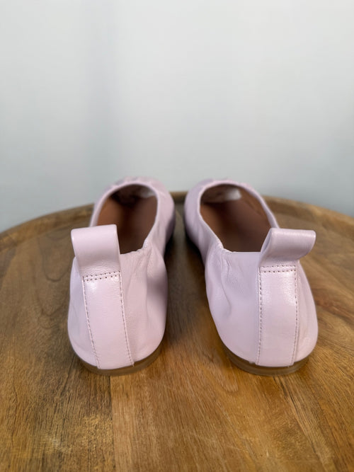 NWB Linea Paolo Newry Lavender Fog Nappa Leather Ballet Flats Size 9.5