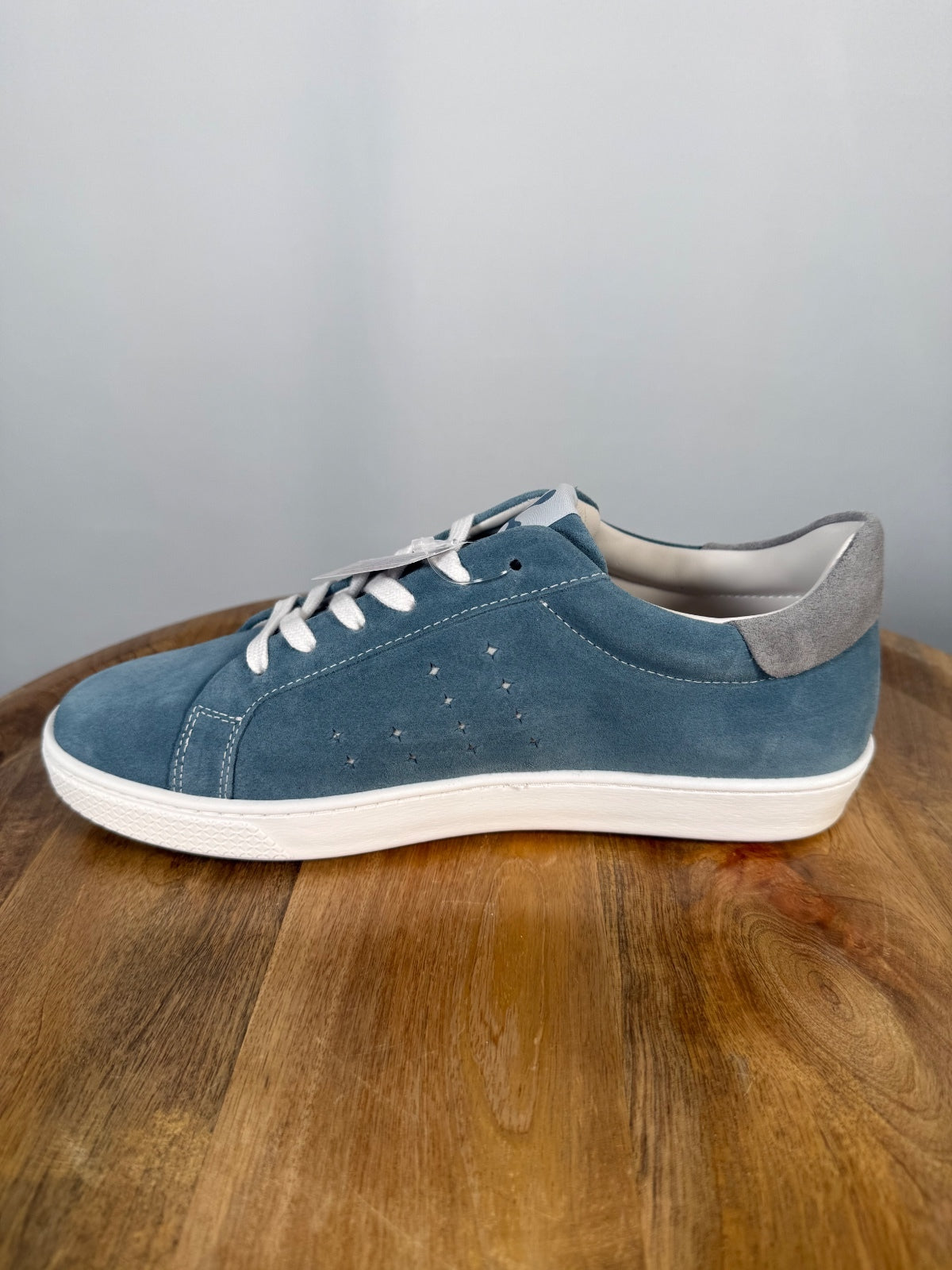 NWB Lazo Halo Aquamarine Blue Sneakers Women's Size 8