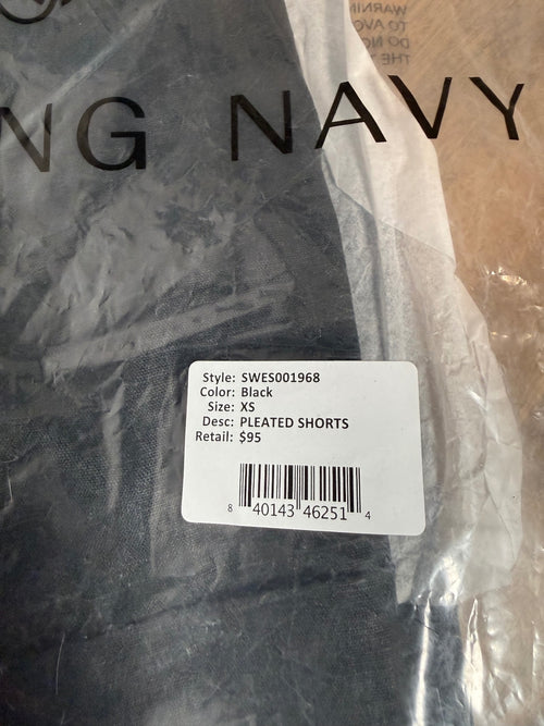 NWT Something Navy Black Pleated Cuffed Shorts Size XS