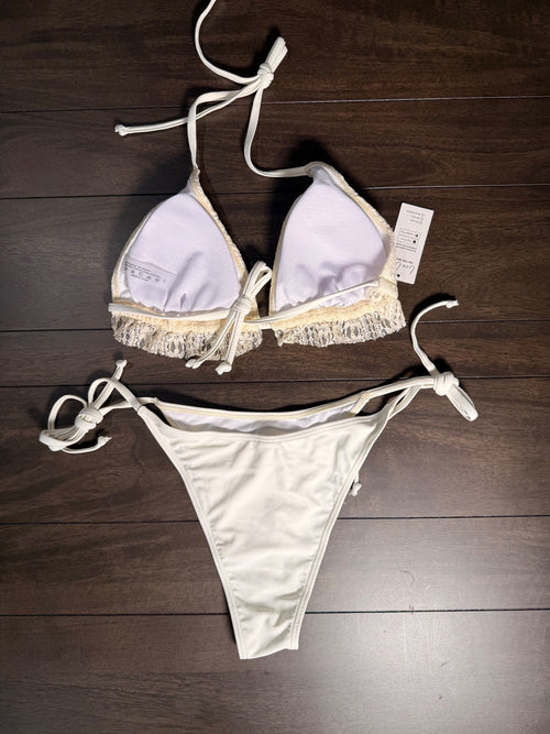 NWT CUPSHE Women’s Cream Lace 3 Piece Bikini Set with Wrap Skirt Size Large