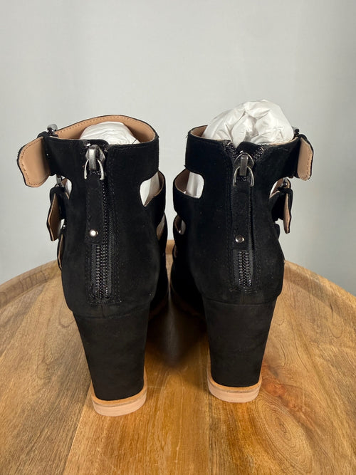 NWB Linea Paolo Wisteria Black Suede Buckle Wedge Sandals Size 5