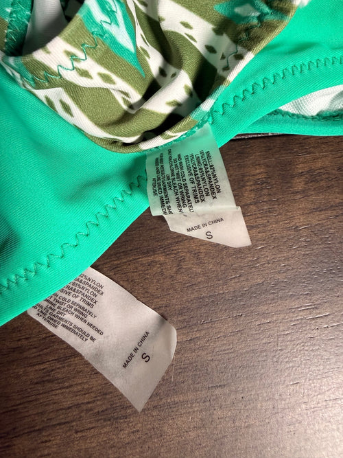 NWT Cupshe Green Ruched Two Piece Bikini Swimsuit Size Small