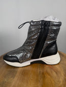 NWB Linea Paolo Gillie Silver Metallic Puffer Wedge Sneaker Boots Size 5