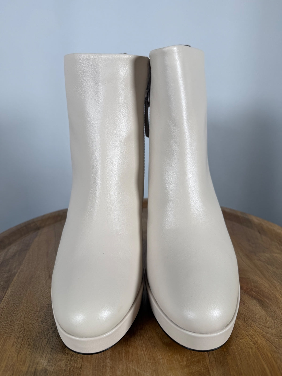NWB Linea Paolo Winslow Cream Leather Platform Block Heel Ankle Boots Size 9