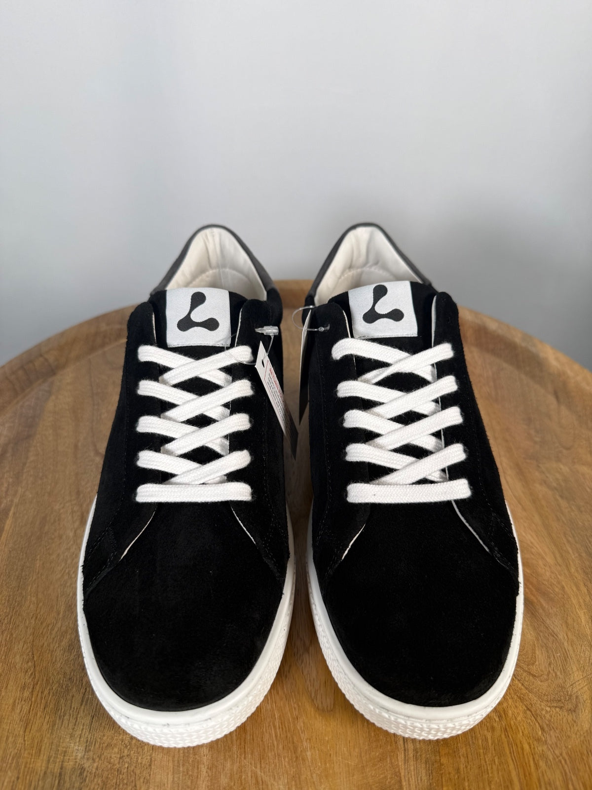 NWB Lazo Halo Obsidian Black/Hematite Grey Sneakers Women's Size 8