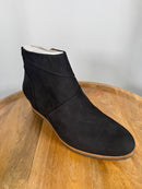 NWB Linea Paolo Yuri Black Oiled Nubuck Wedge Ankle Boots Size 8.5