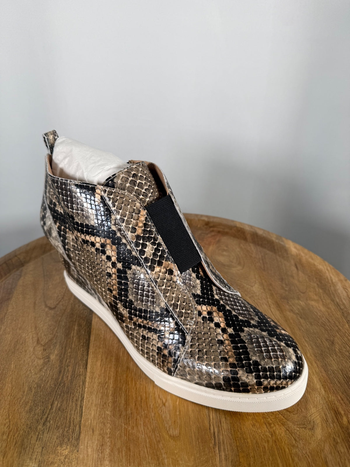 NWB Linea Paolo Felicia 3 Python Print Leather Wedge Sneakers Size 9.5