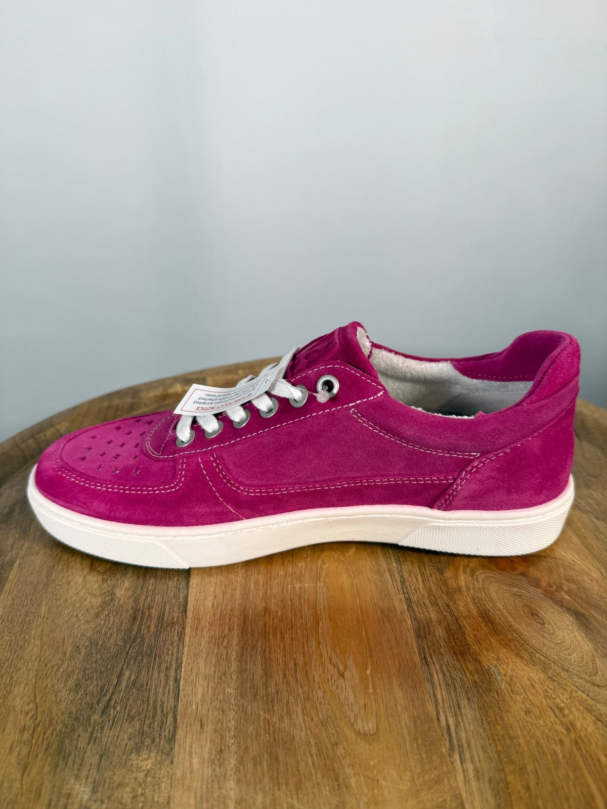NWB Lazo Hypernova Supernova Pink Sneakers Women's Size 8