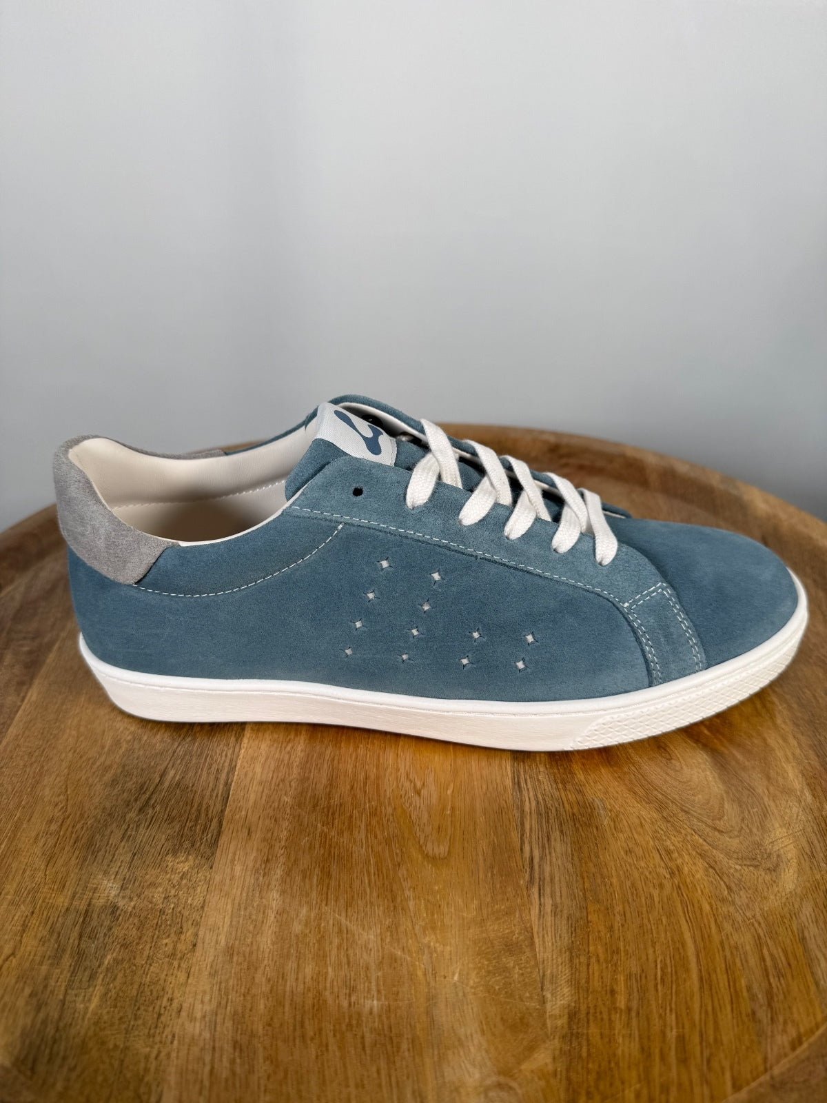 NWB Lazo Halo Aquamarine Blue Sneakers Women's Size 8