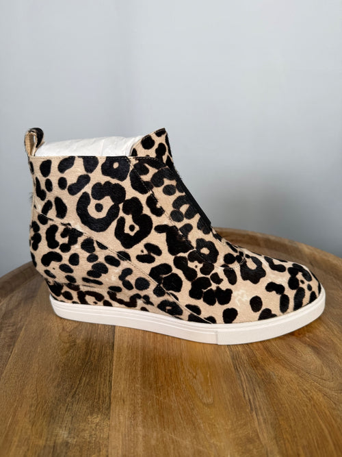 NWB Linea Paolo Anna 3 White Black Leopard Wedge Sneakers Size 9