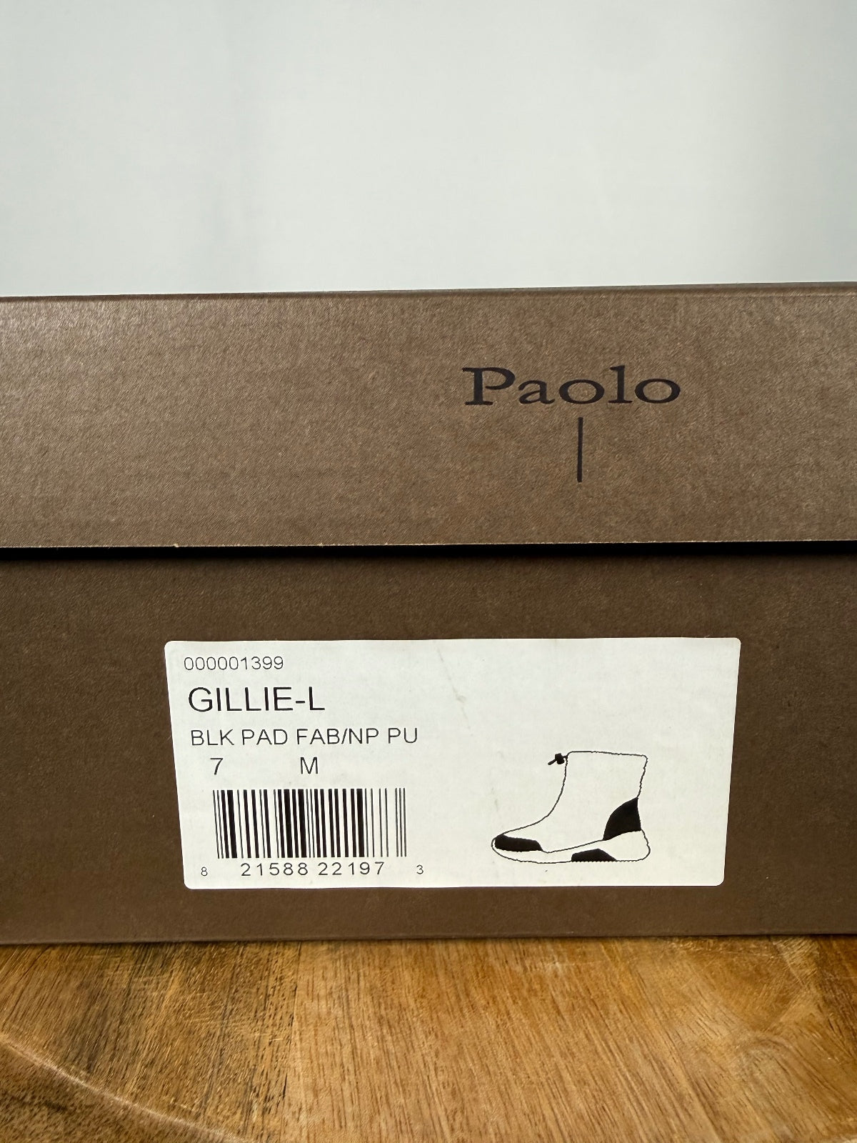 NWB Linea Paolo Gillie Black Puffer Wedge Sneaker Boots Size 7