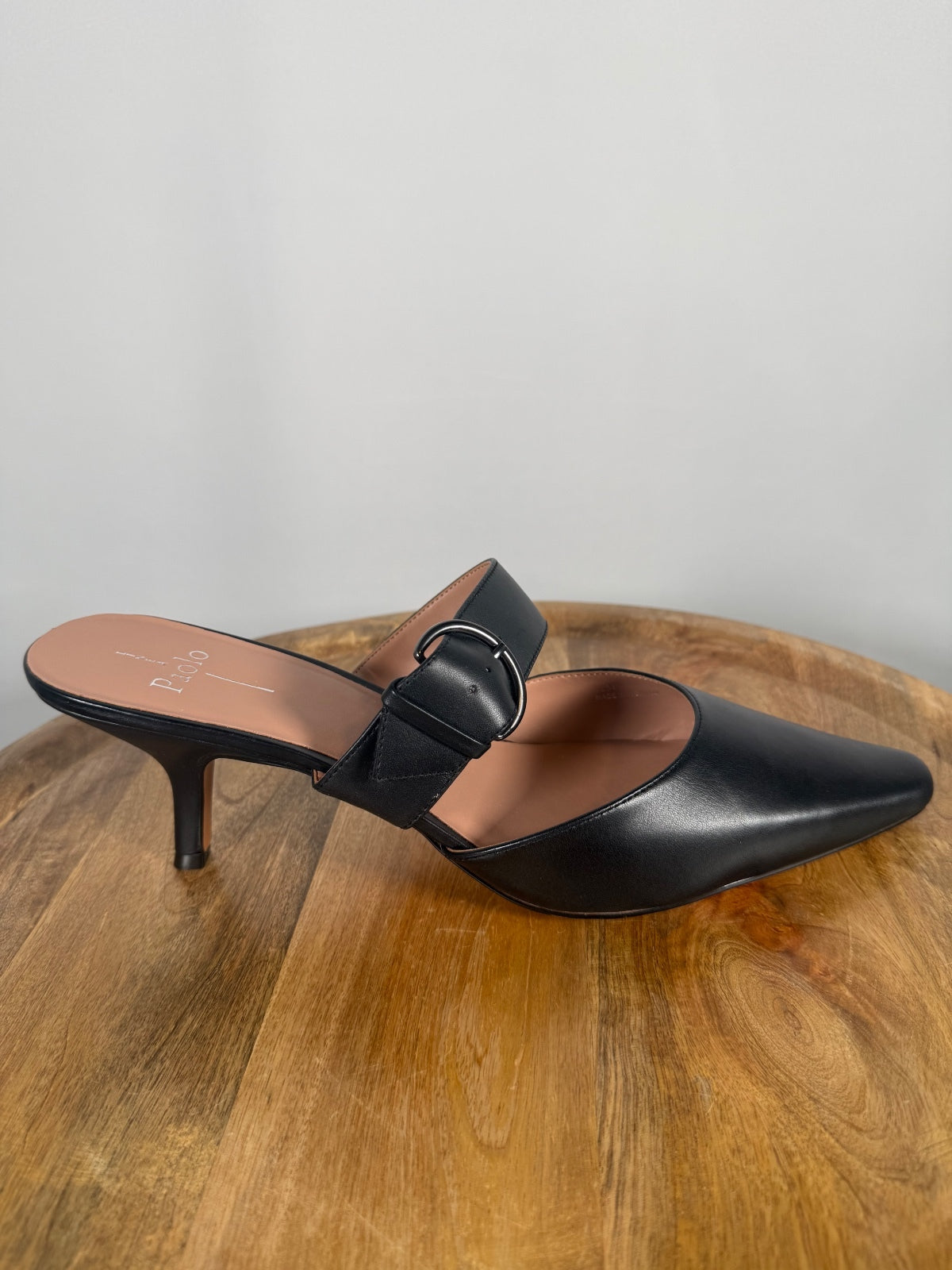 NWB Linea Paolo Cynthia Black Nappa Leather Buckle Kitten Heel Mules Size 5