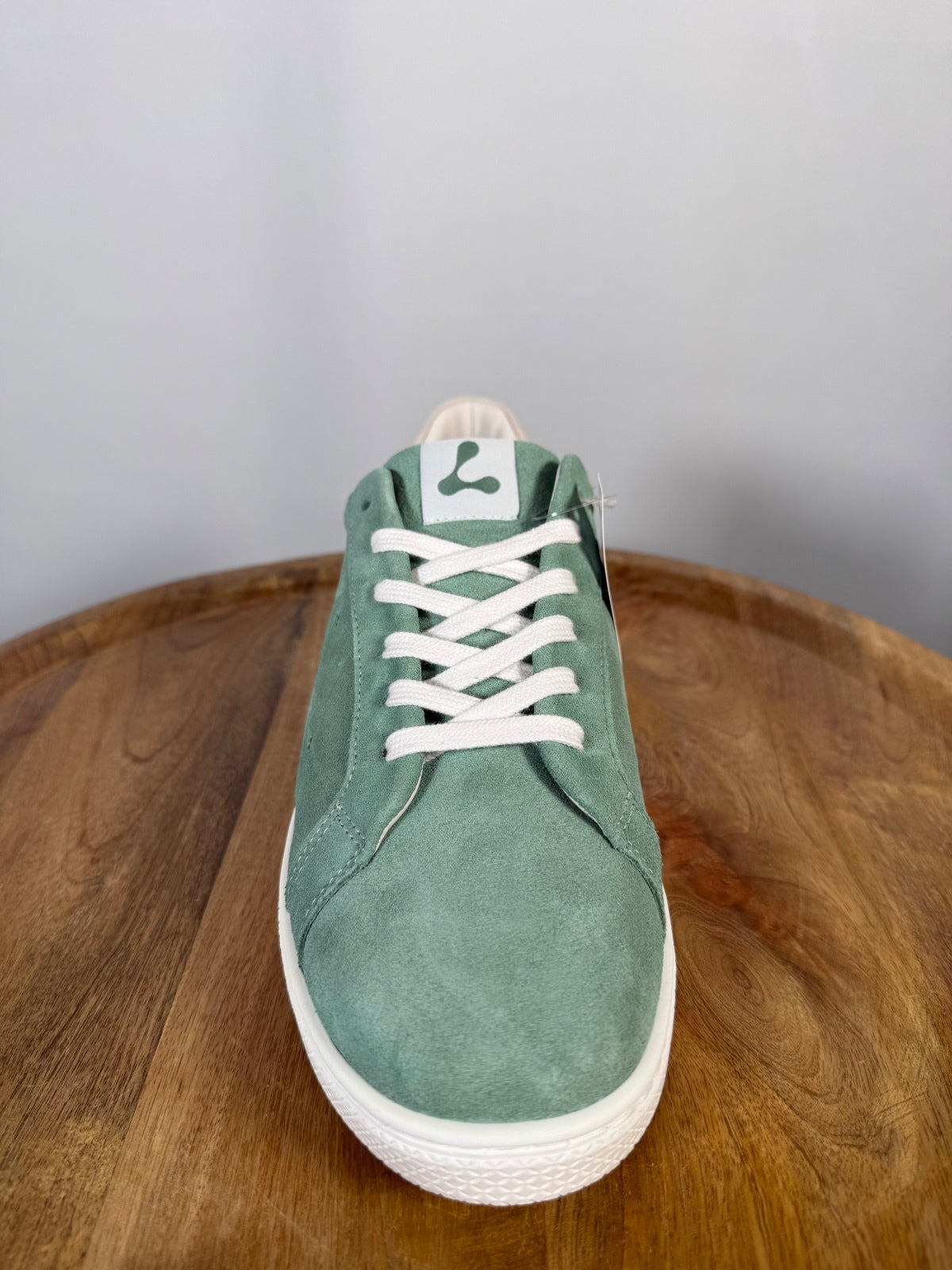 NWB Lazo Halo Fluorite Green Sneakers Women's Size 7.5