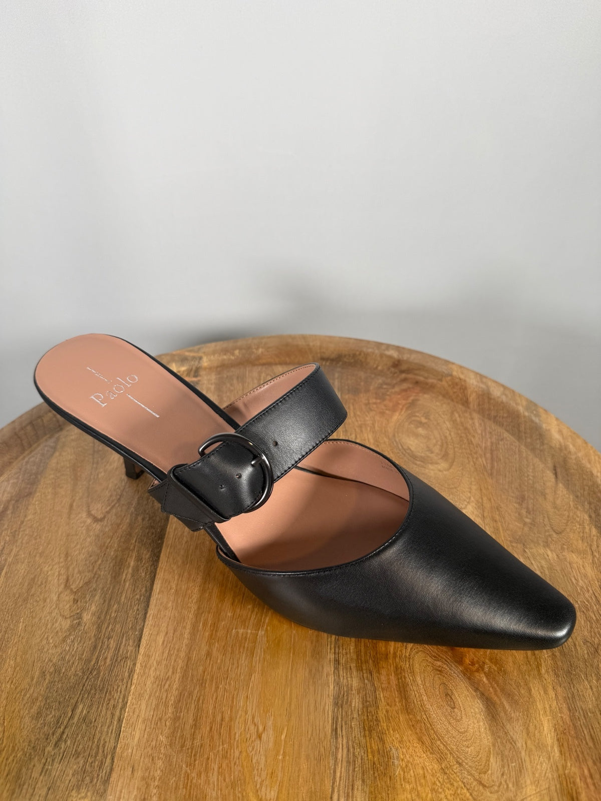 NWB Linea Paolo Cynthia Black Nappa Leather Buckle Kitten Heel Mules Size 5
