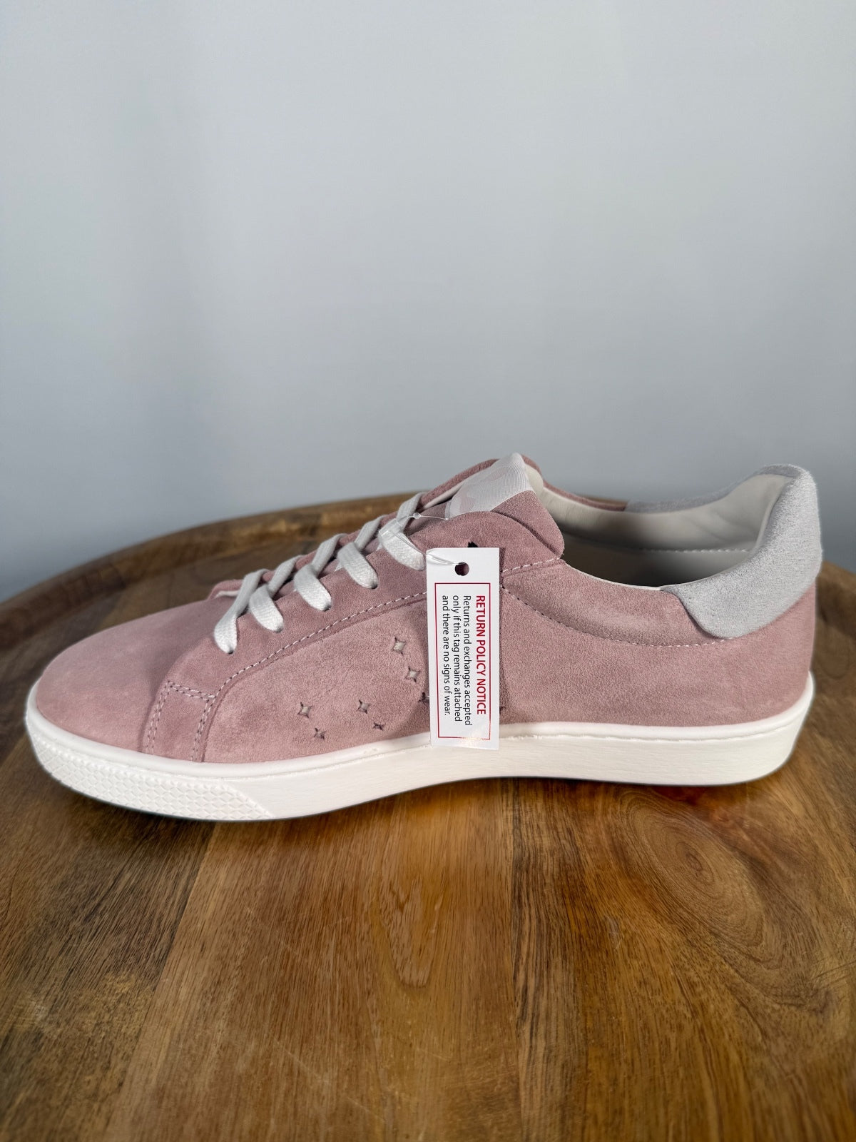 NWB Lazo Halo Morganite Pink Milky Way White Sneakers Women's Size 7.5