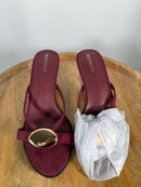 NWB Berness Royalty Wine Gold Accent Heeled Sandals Women's Size 7.5