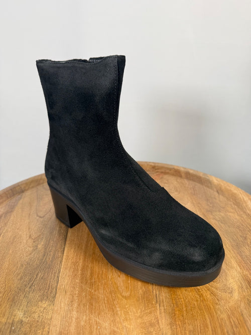 NWB Lazo Siren Obsidian Black Platform Ankle Boots Size 7.5