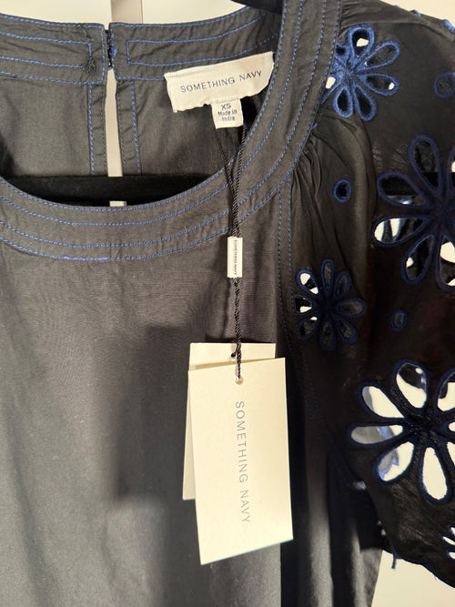NWT Something Navy Black Combo Floral Eyelet Embroidered Tiered Dress Size XS