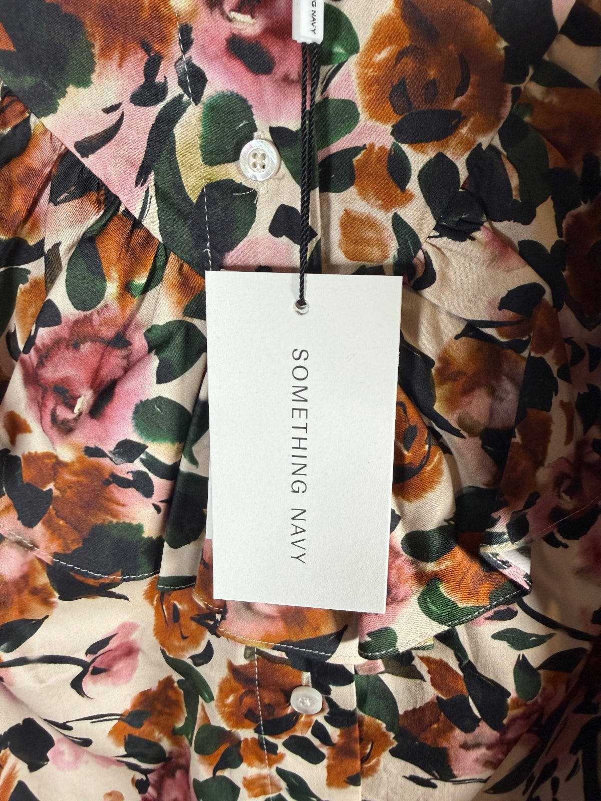 NWT Something Navy Cream Multi Floral Ruffle Long Sleeve Blouse Size Medium