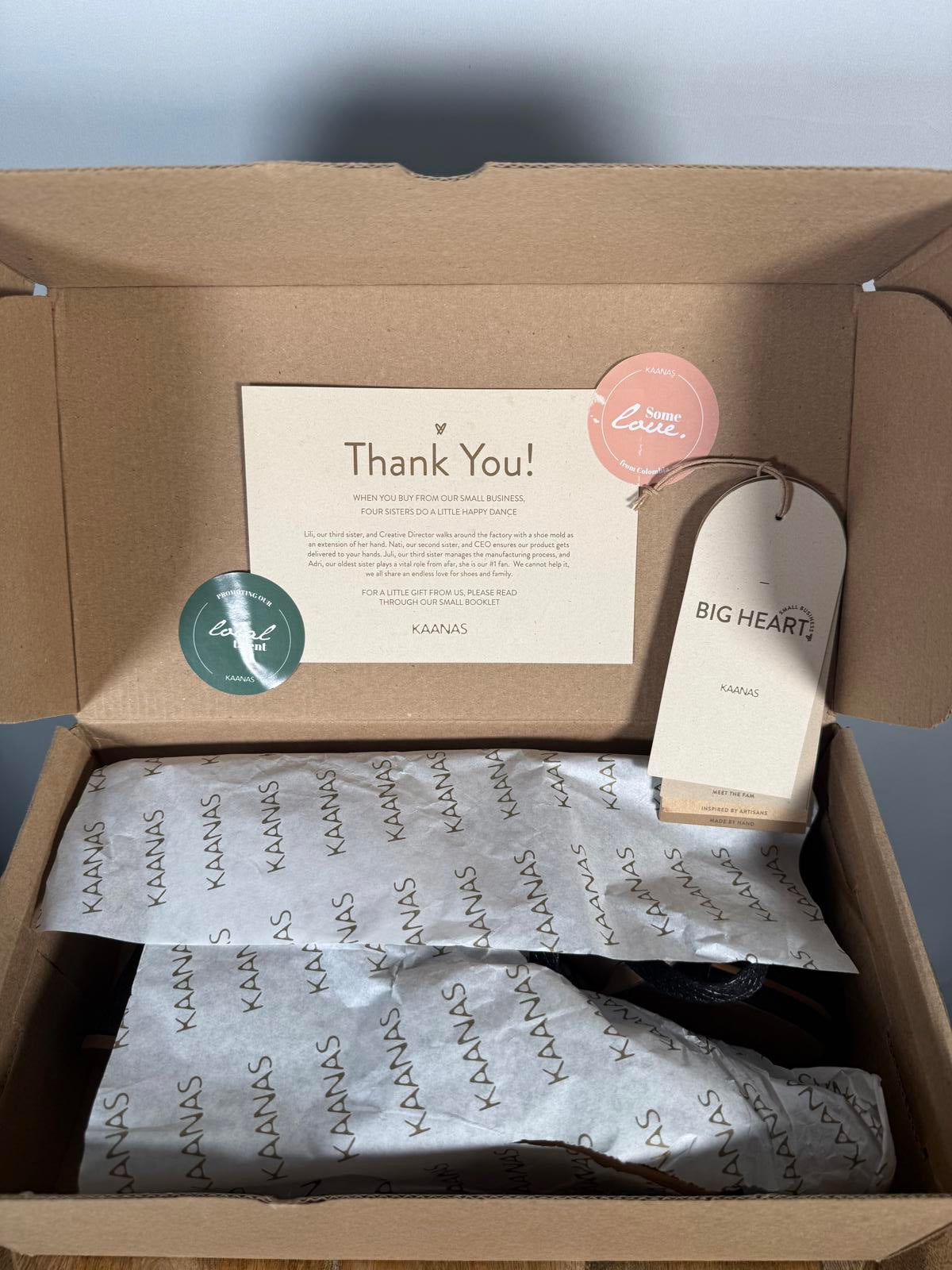 Kaanas Eagle Wrap Heels Black Size 10 New in Box