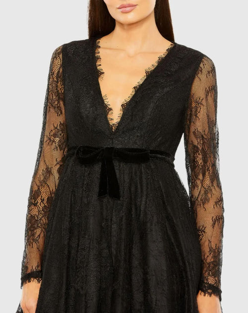 NWT Mac Duggal 49794 Black Long Sleeve Deep V Lace Babydoll Dress Size 4
