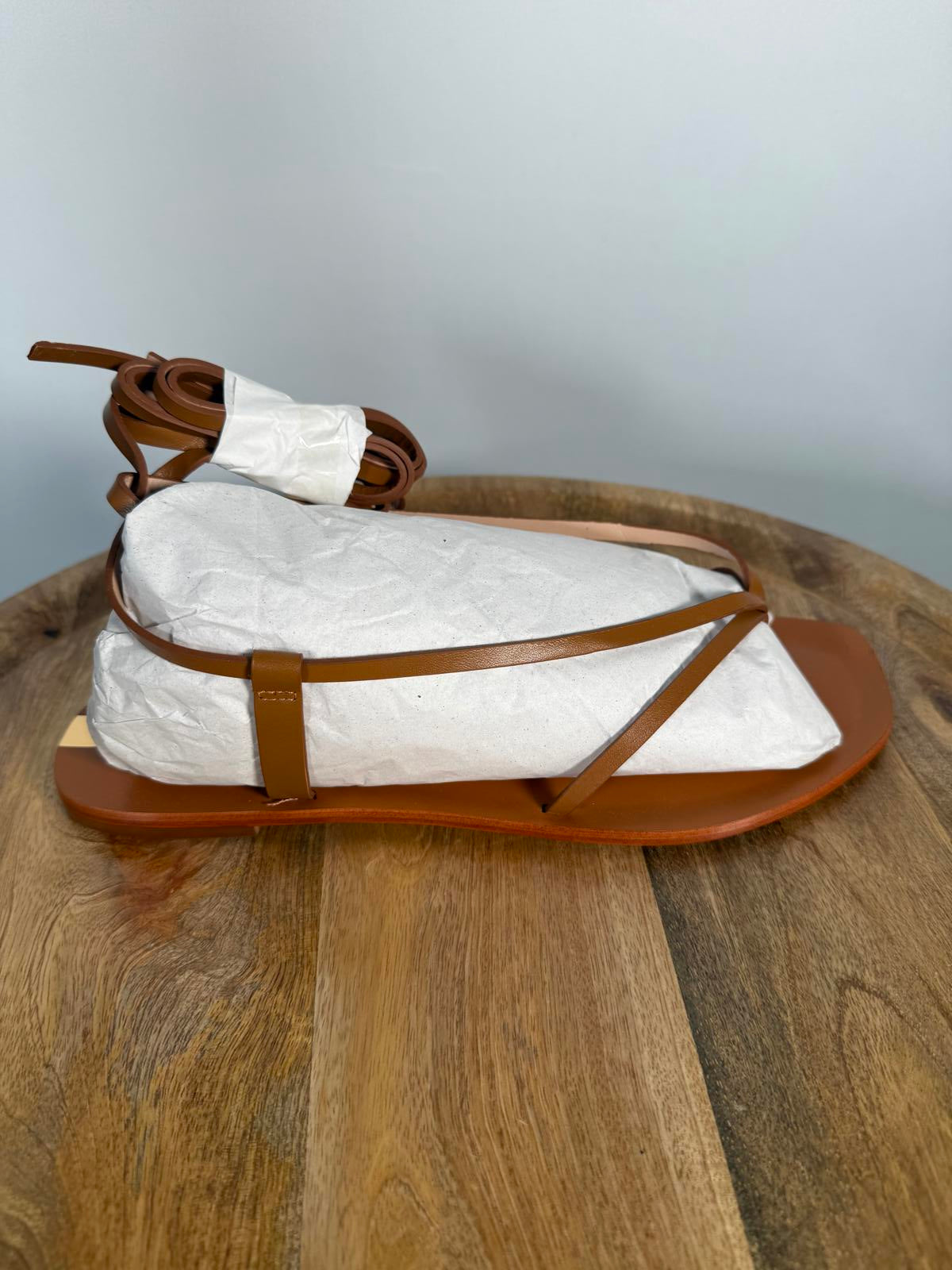 Kaanas Paloma Sandal Size 8 NIB