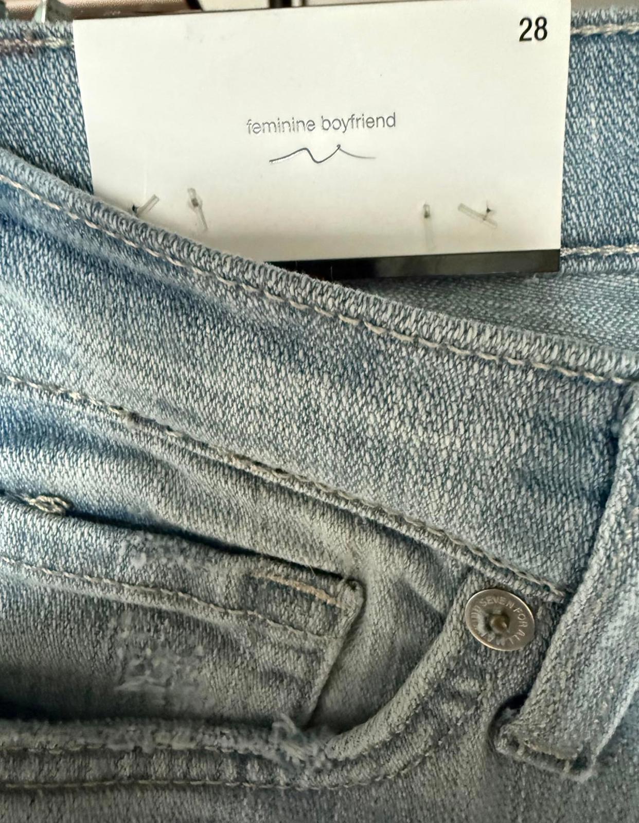 NWT 7 For All Mankind Josefina Slim Boyfriend Jeans Women’s Size 28 Light Wash