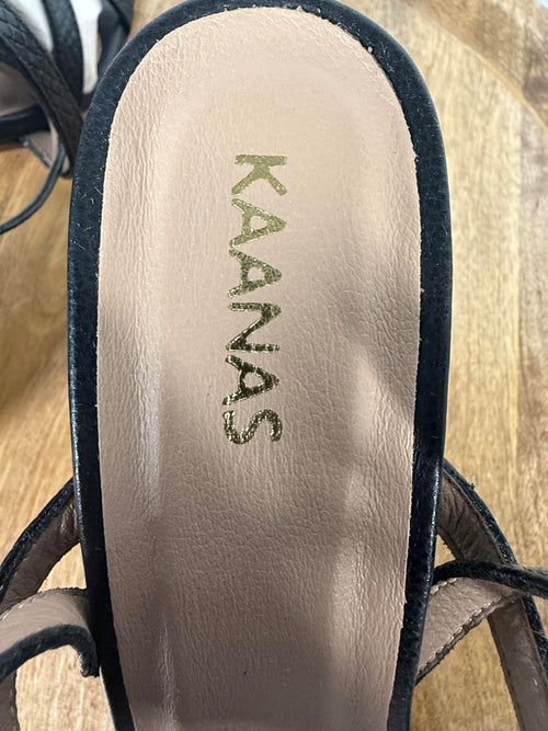 Kaanas Eagle Wrap Heels Black Size 10 New in Box