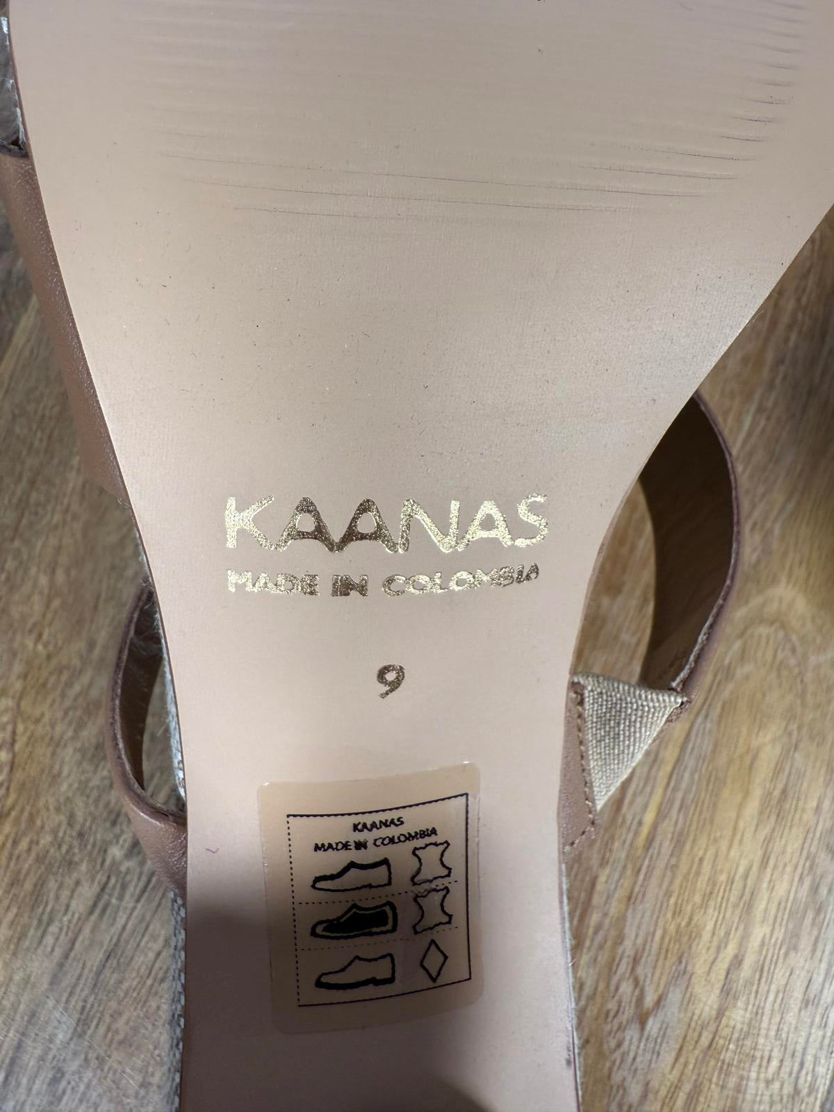 KAANAS Women's Otto Toe Ring Strappy Chunky Heels - 9