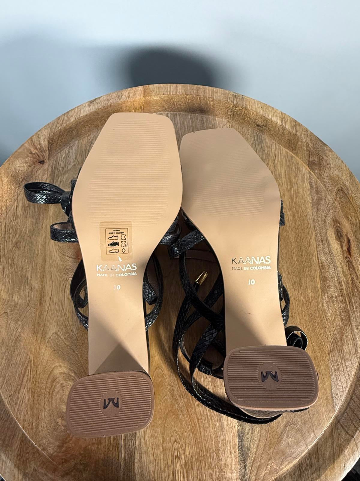 Kaanas Eagle Wrap Heels Black Size 10 New in Box