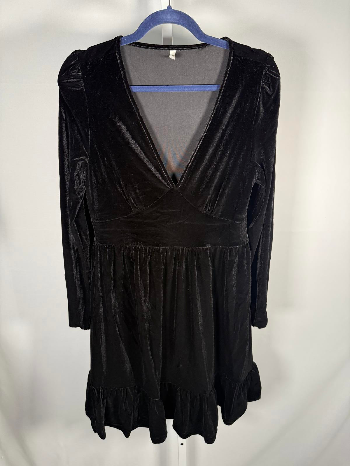 NWT Halara Deep V Neck Long Sleeve Ruffled Hem Velvet Mini Chill Dress Black Large