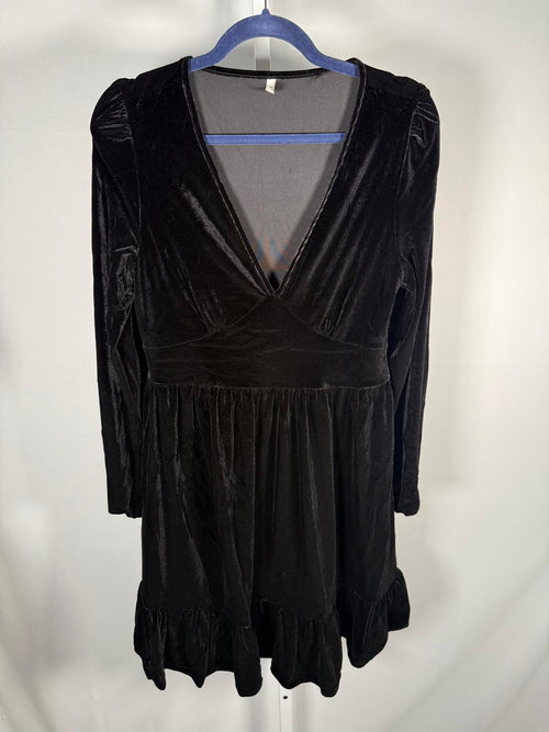 NWT Halara Deep V Neck Long Sleeve Ruffled Hem Velvet Mini Chill Dress Black Large