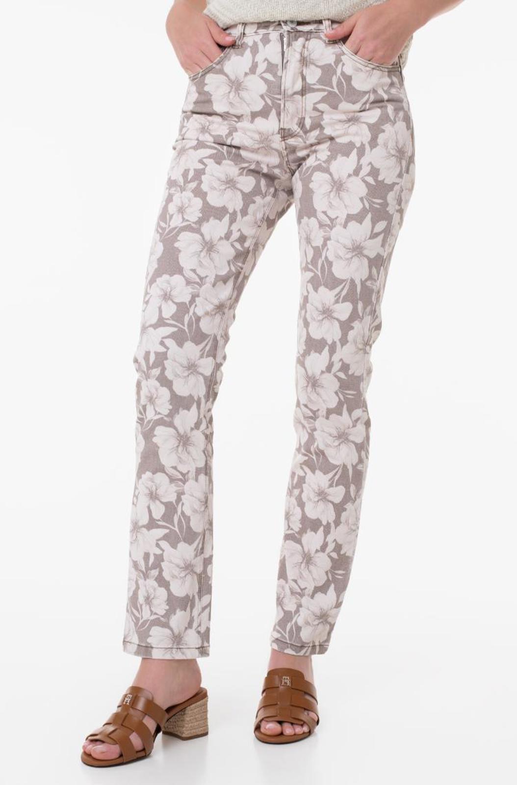 Guess Jeans Party Time Tan Size 28x29 NWT