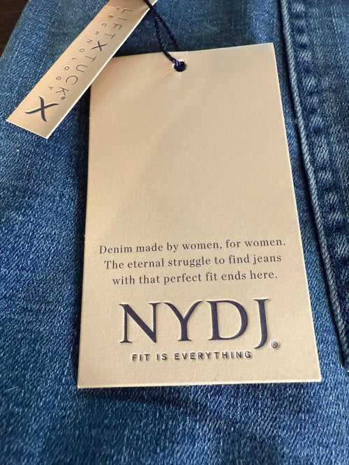 NYDJ Girlfriend Jean Hollywood. LiftXTuck Technology. Size 22WP. NWT