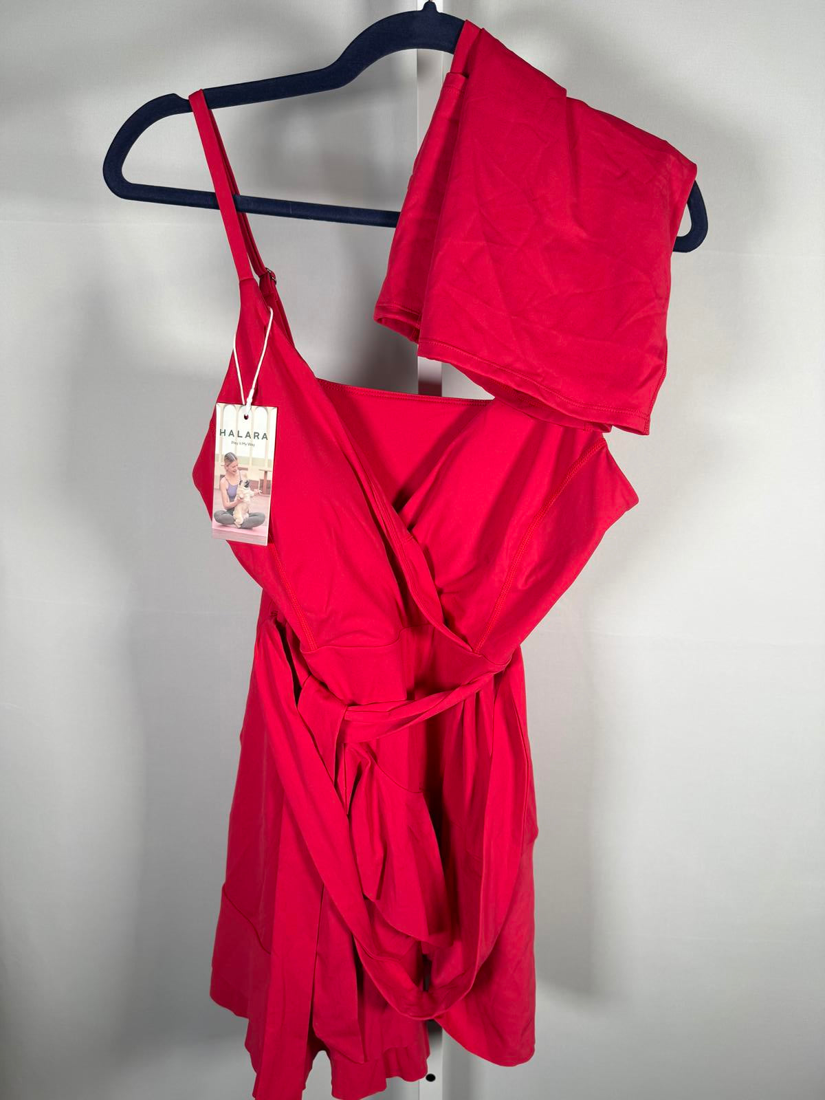 NWT Halara V Neck Tie Side Ruffle 2-Piece Pocket Flowy Mini Dress Winterberry M