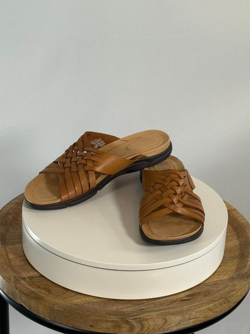 Easy Spirit Sandal Meadow Slip on Sandals, Size 9, new without box