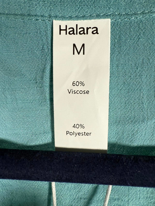 NWT Halara Batwing short sleeve long line shirt in Nile Blue M