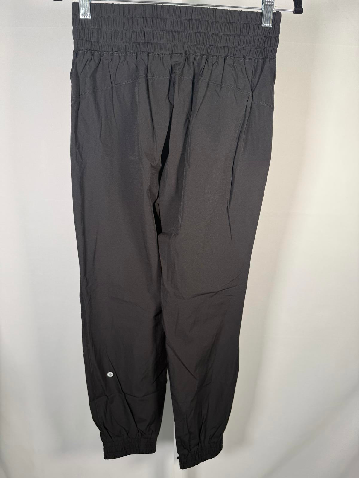 NWT Halara High Waisted Elastic Waistband Hiking Joggers Size Small