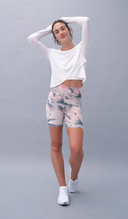 NWT Fourlaps Arc Short Pink Clouds Size M