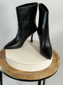 NWB Lisa Vicky Arthaul-V Black Sheep Nappa Stiletto Heel Boots 9.5