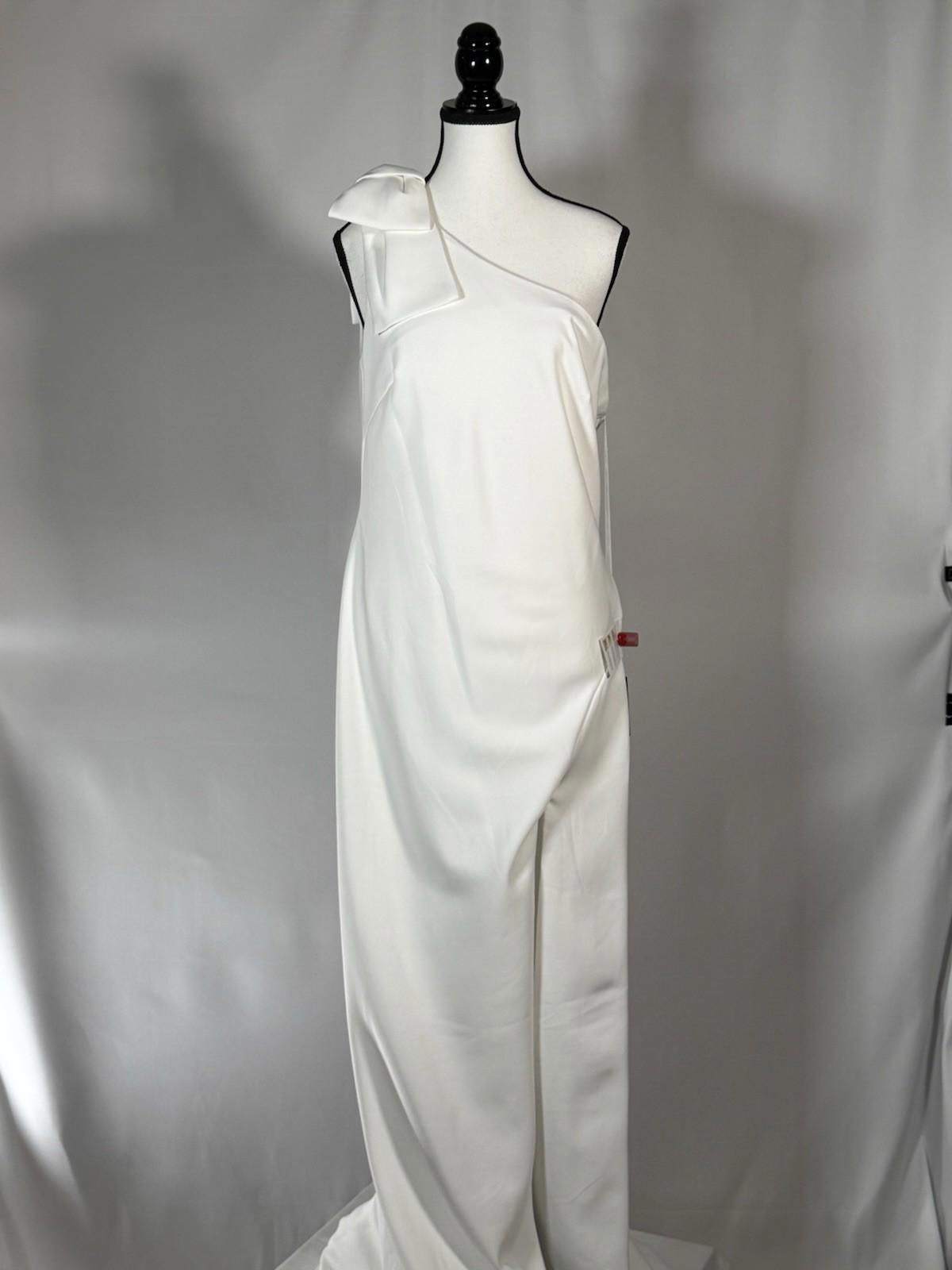 Mac Duggal NWT White Crepe One Shoulder Bow Maxi Sheath Gown Side Slit Size 10