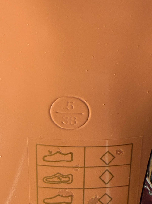 NIB Pretty Little Thing Silver Metallic Thick Strap Block Heeled Sandals Size 5