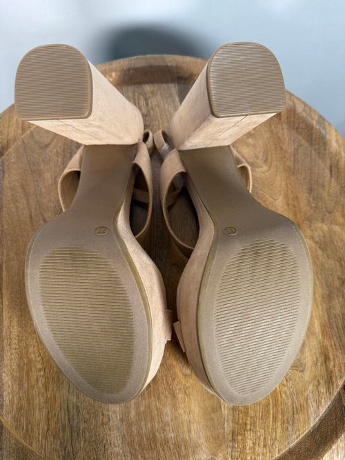 Lulus Acee Natural Suede Platform Heels - 11 NWB