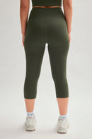 NWT Girlfriend Collective Terrace Compressive High-Rise Capri S